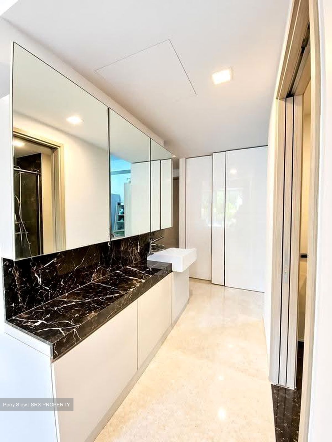 Flamingo Valley (D15), Condominium #631974251